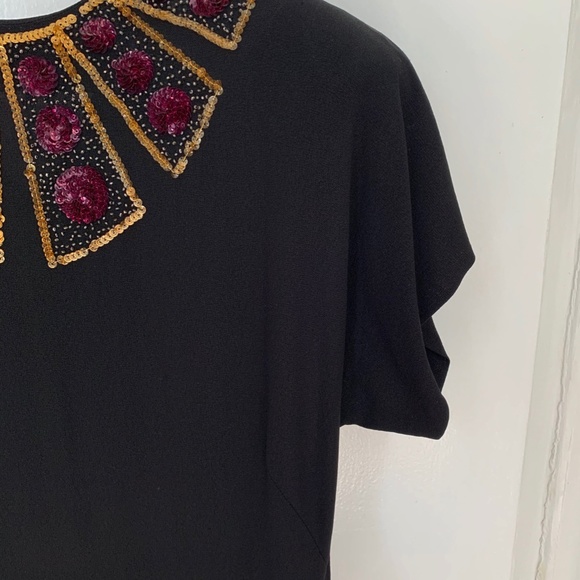 Dress - Picture 4 of 7